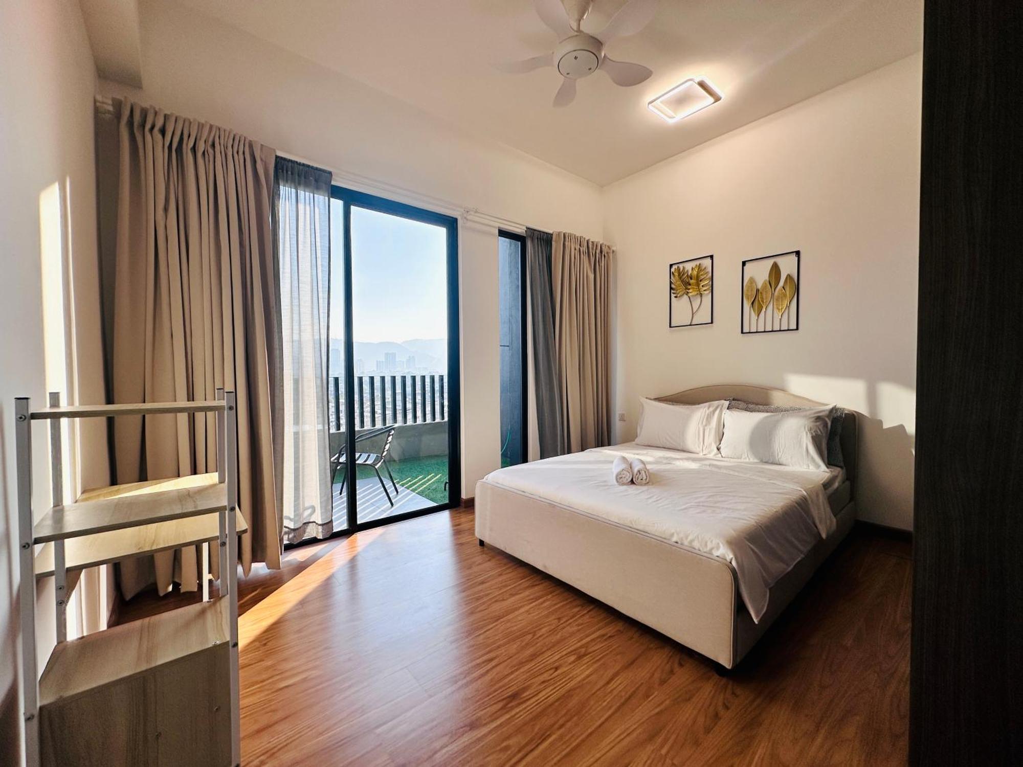 New Georgetown Instagramable 2Br Homestay For 10Pax 无敌美景两房民宿 Beacon Executive Suite المظهر الخارجي الصورة