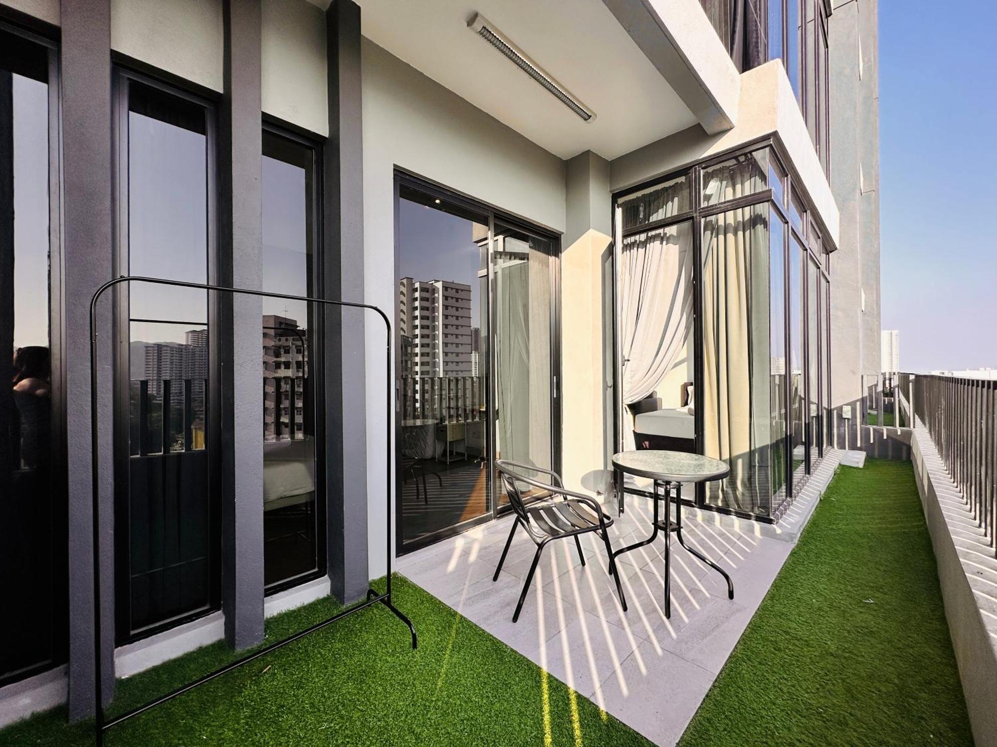 New Georgetown Instagramable 2Br Homestay For 10Pax 无敌美景两房民宿 Beacon Executive Suite المظهر الخارجي الصورة